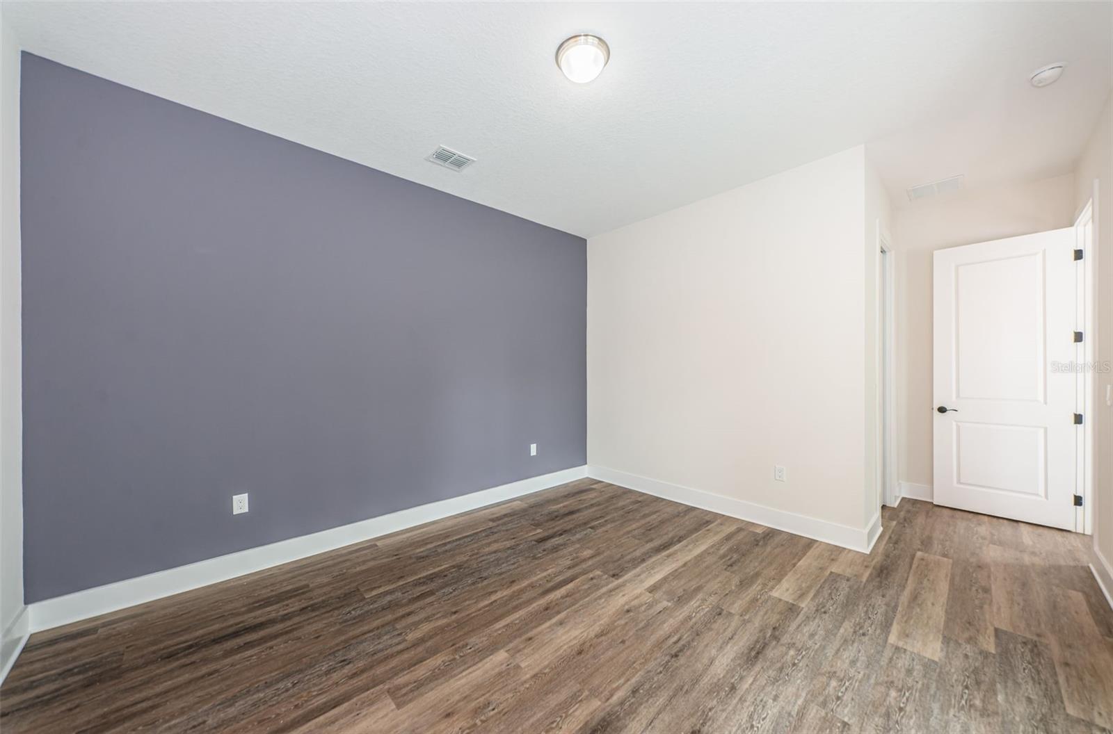 5972 CENTRAL AVE — photo 15