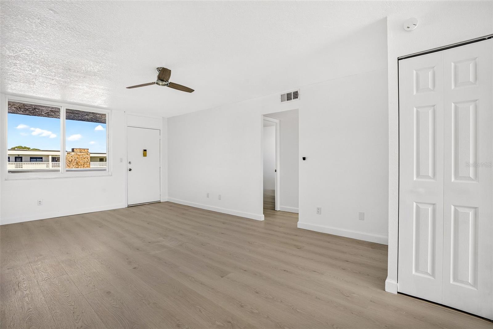 5095 BAY ST NE #310 — photo 7