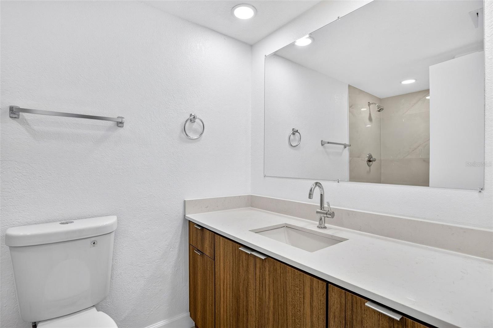 5095 BAY ST NE #310 — photo 24