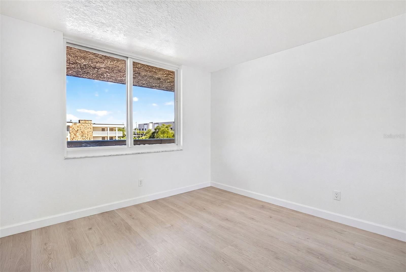 5095 BAY ST NE #310 — photo 23