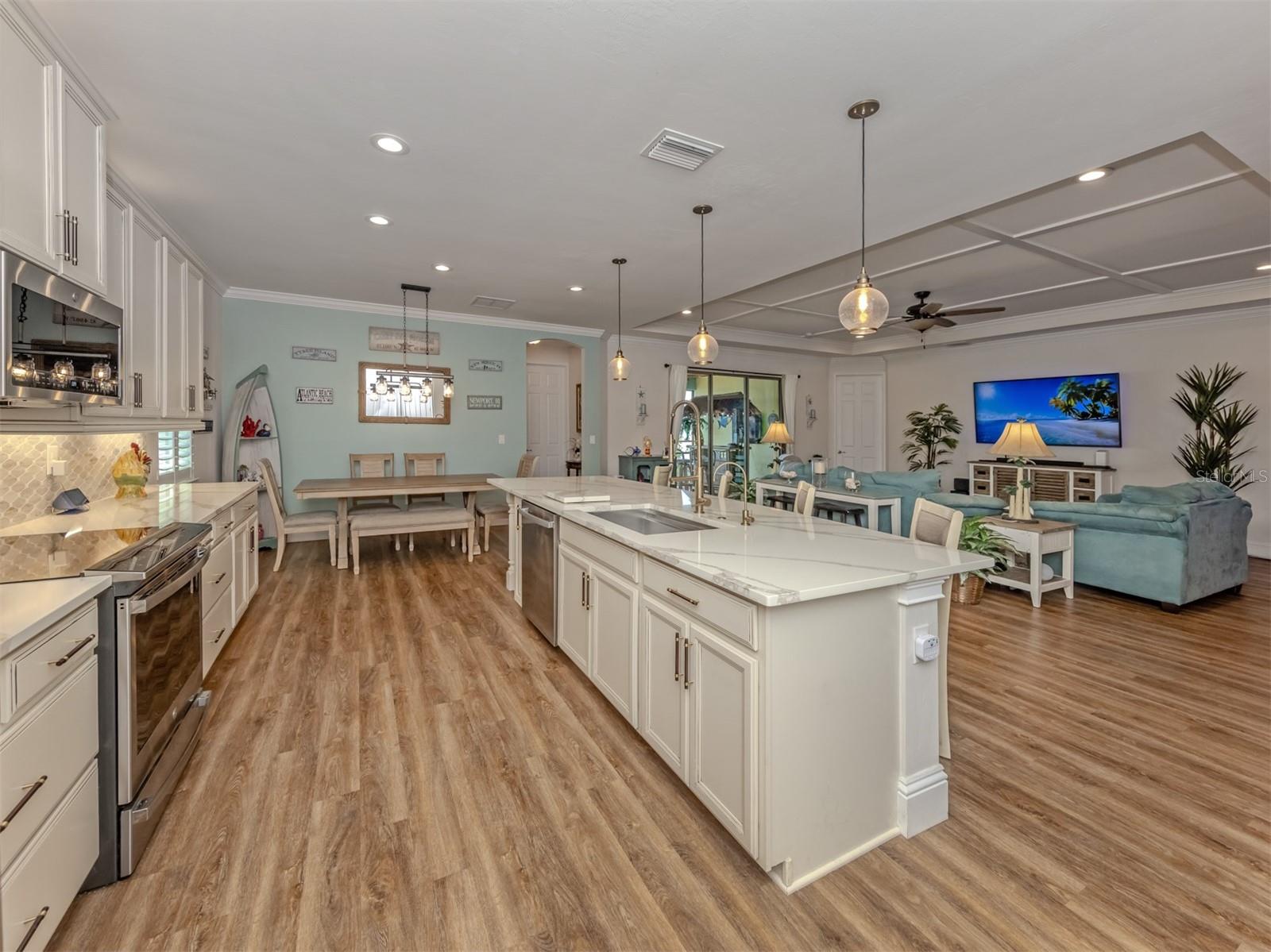 155 TOSCAVILLA BLVD — photo 11
