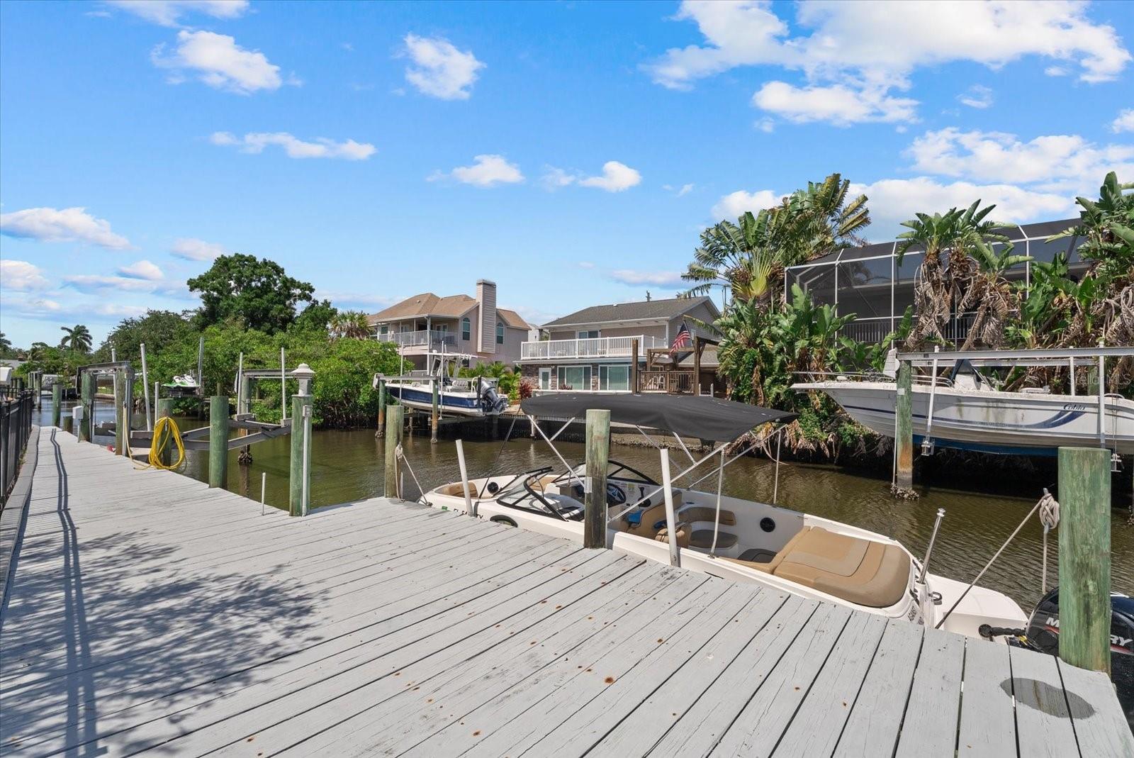 512 PALM AVE — photo 31
