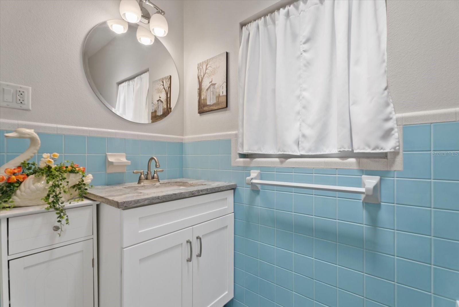 512 PALM AVE — photo 21