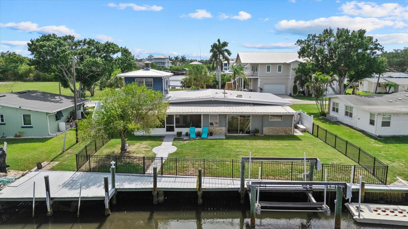 512 PALM AVE — photo 35