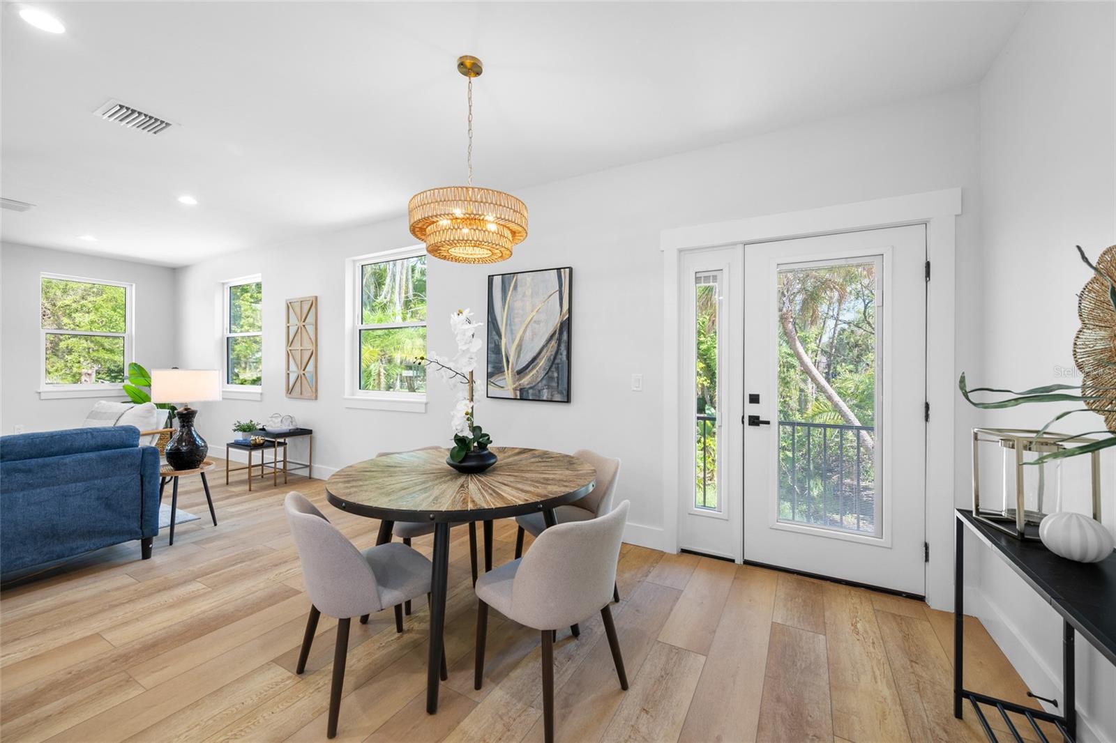 1004 W HENRY AVE — photo 14