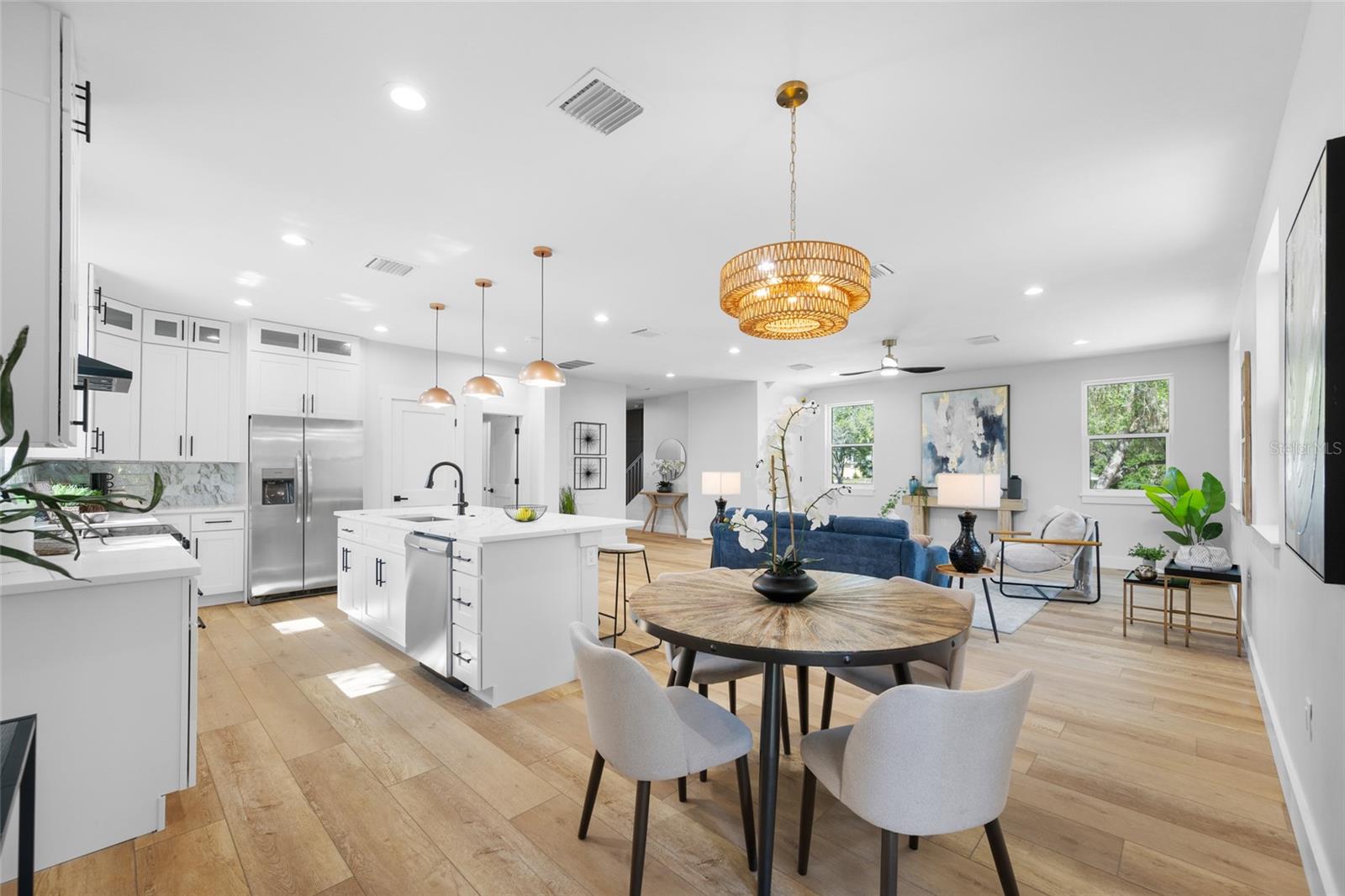 1004 W HENRY AVE — photo 13