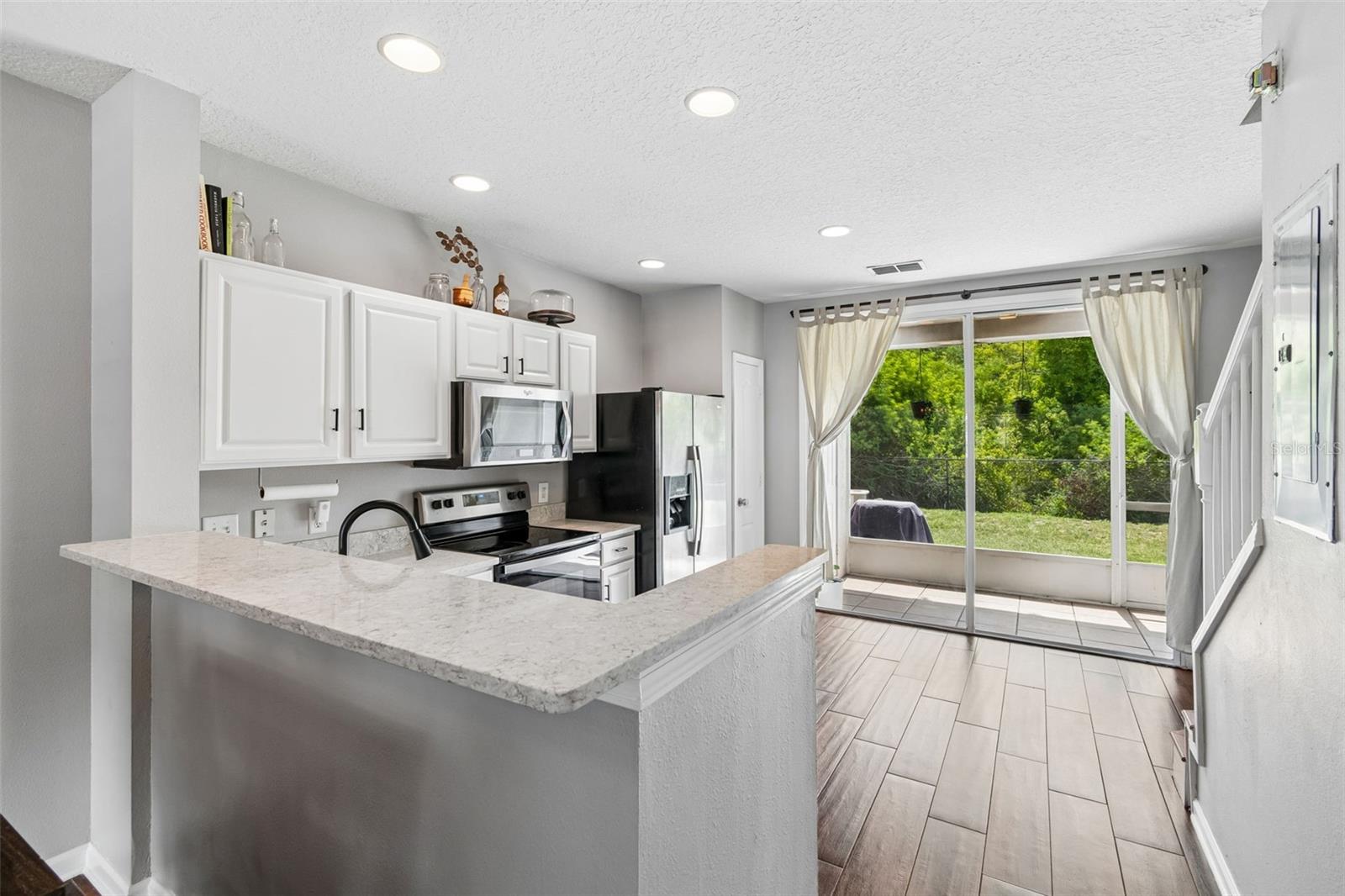 4423 BARNSTEAD DR — photo 9