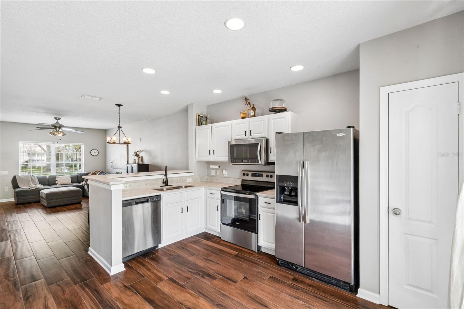 4423 BARNSTEAD DR — photo 11