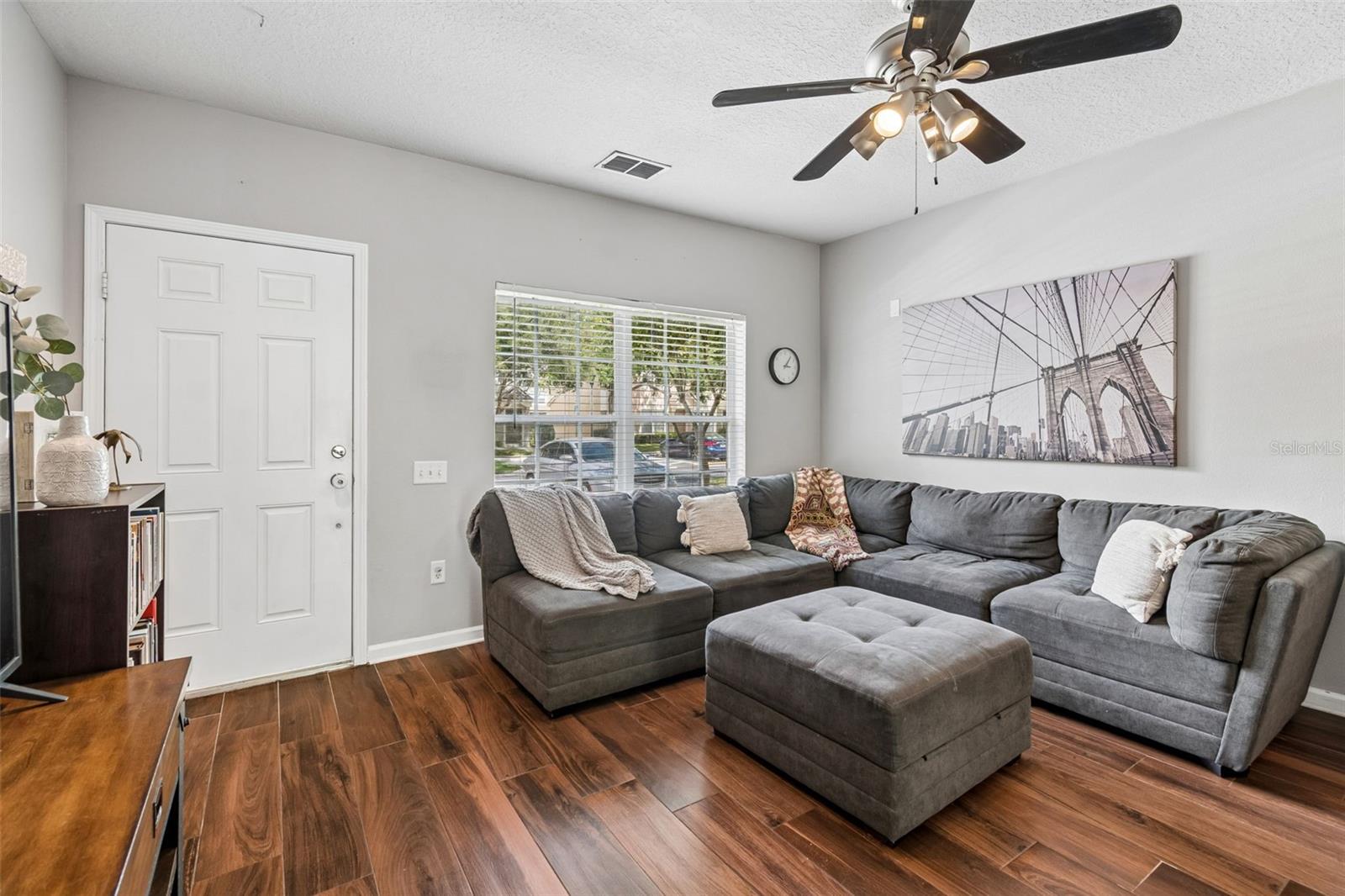 4423 BARNSTEAD DR — photo 6