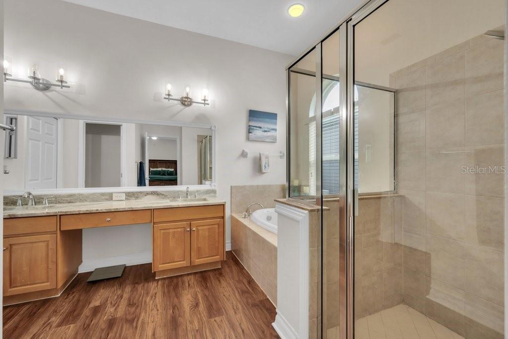 16135 BRIDGEDALE DR — photo 18