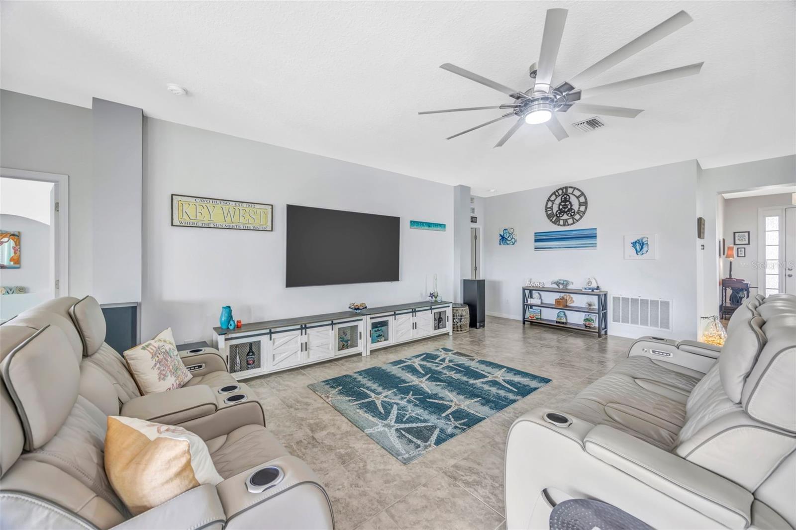 5652 FISHER GLEN LOOP — photo 8