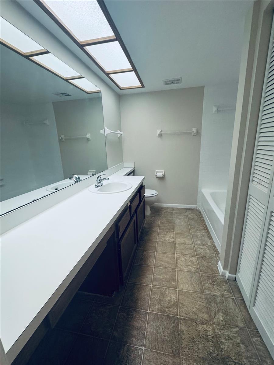 328 WOODLAKE WYNDE — photo 8
