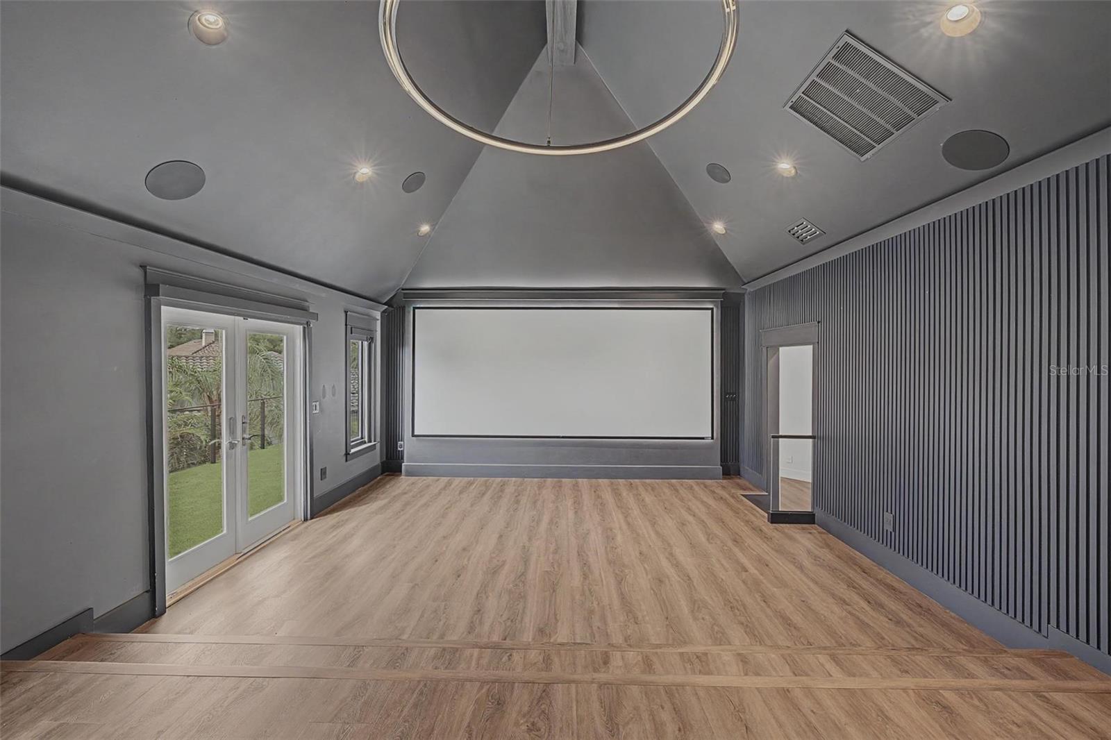 3781 EXECUTIVE DR — photo 32