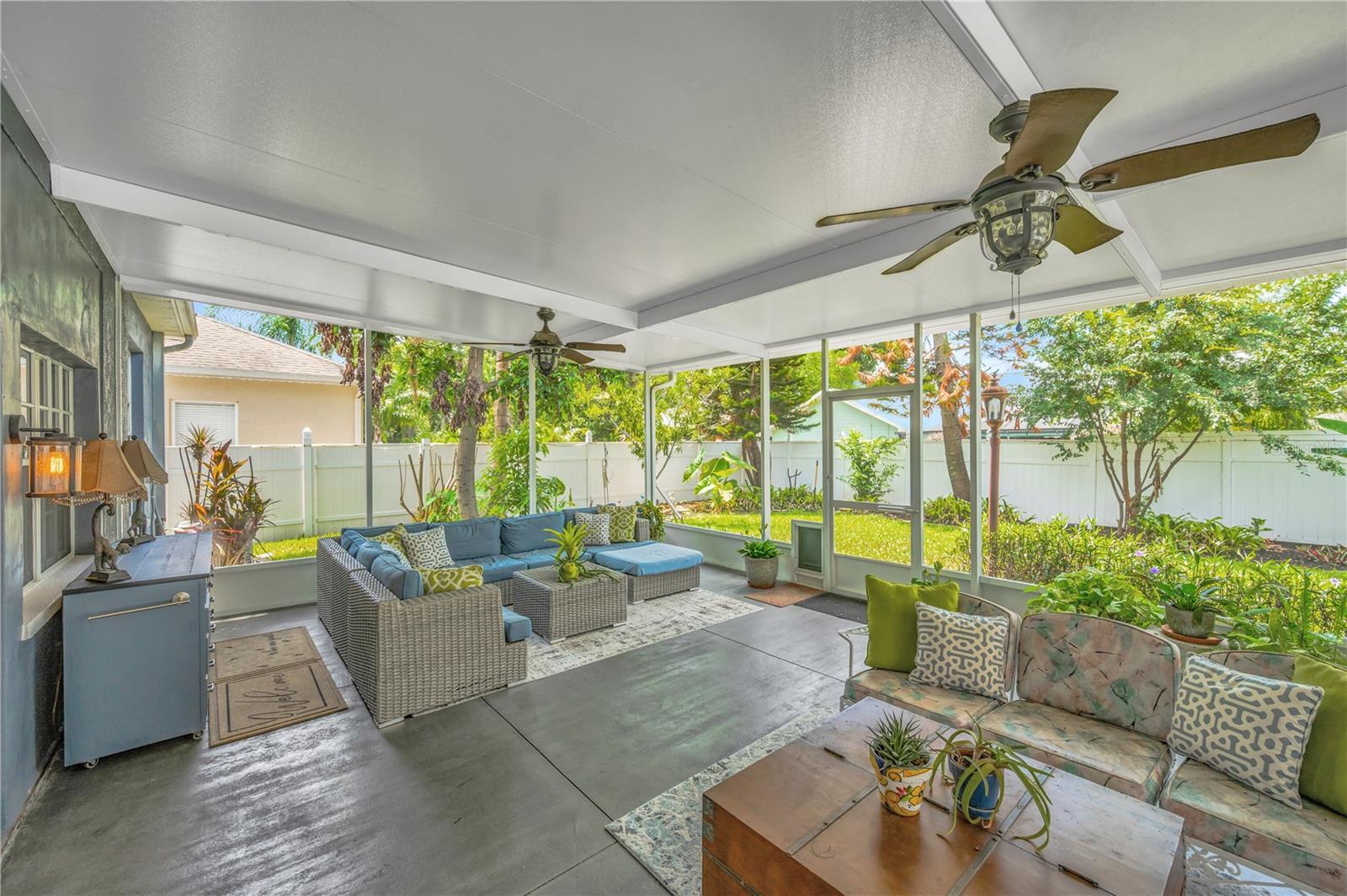 1128 LUMSDEN TRACE CIR — photo 48