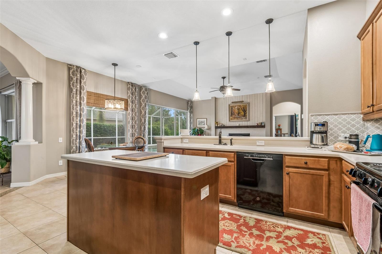 23305 GRACEWOOD CIR — photo 17