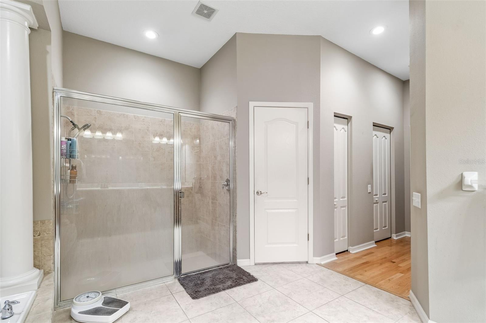 23305 GRACEWOOD CIR — photo 30