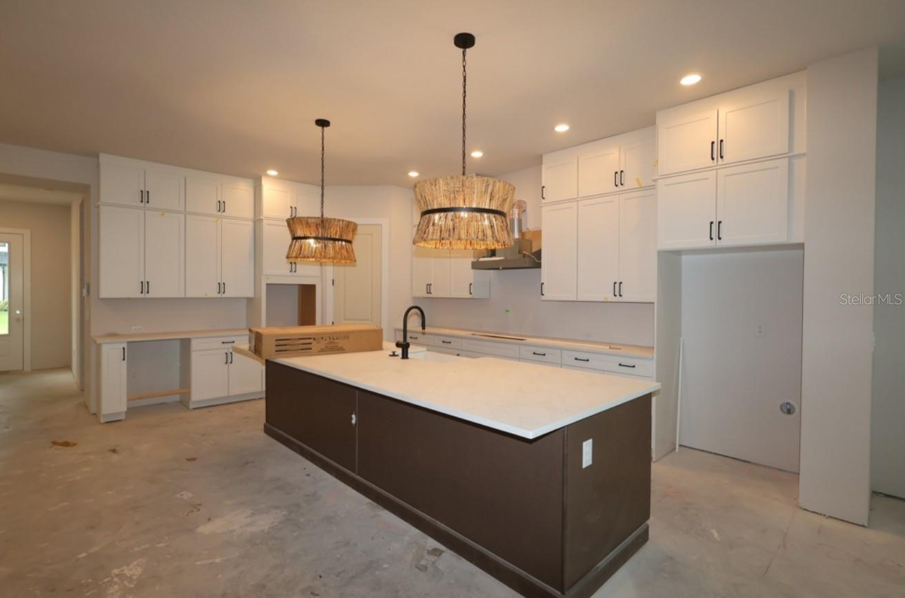 1002 W OHIO AVE — photo 10
