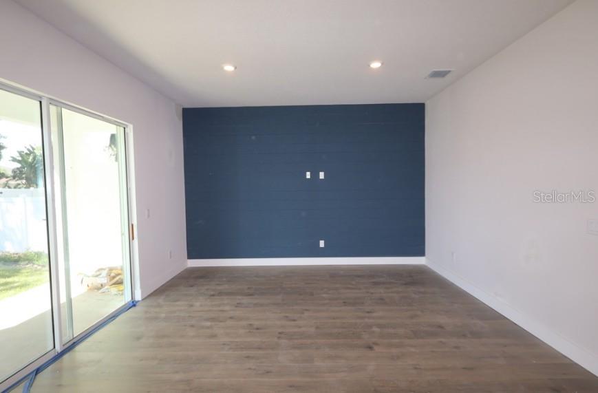 1002 W OHIO AVE — photo 14