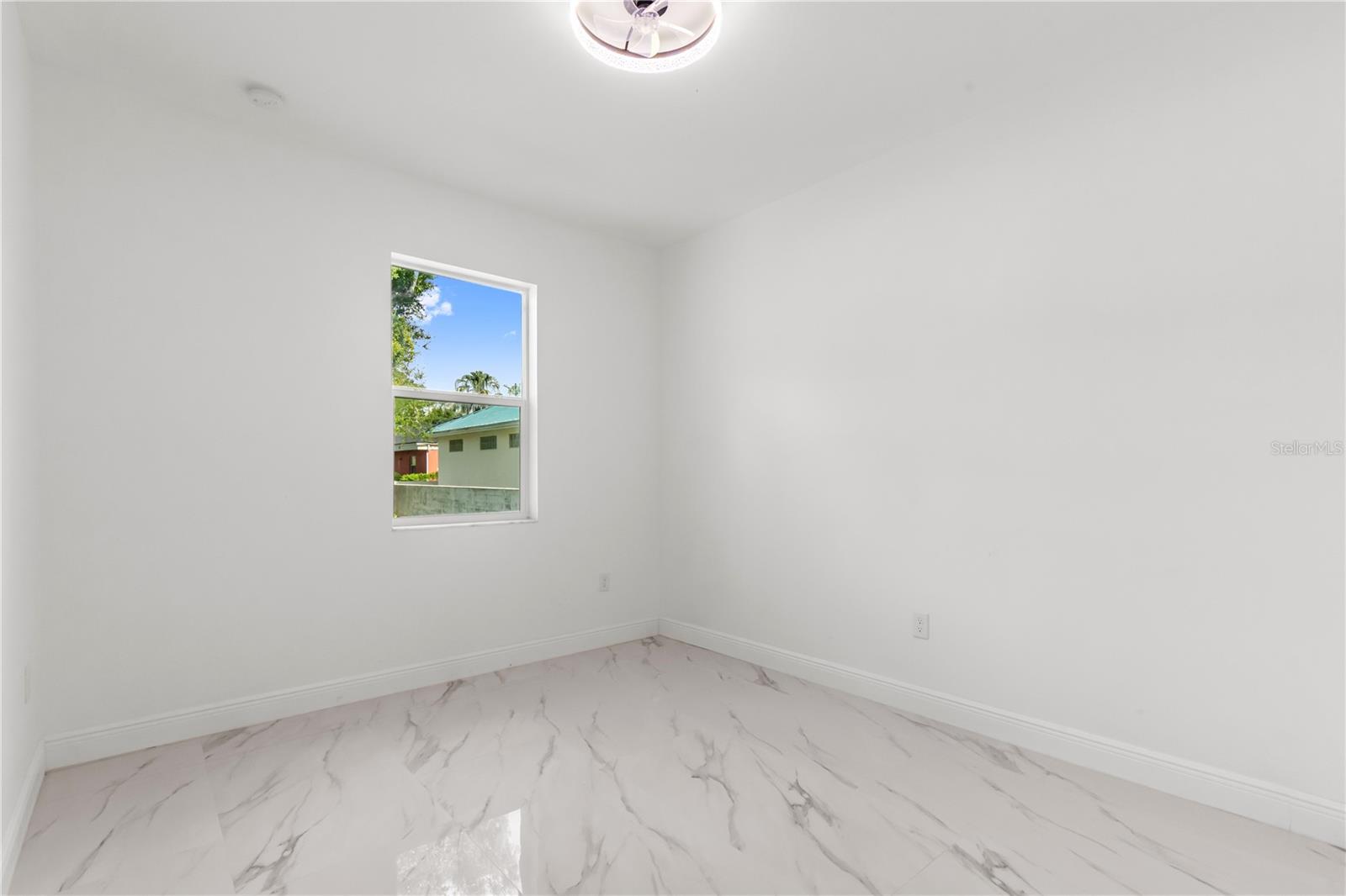 8314 N PADDOCK AVE — photo 25