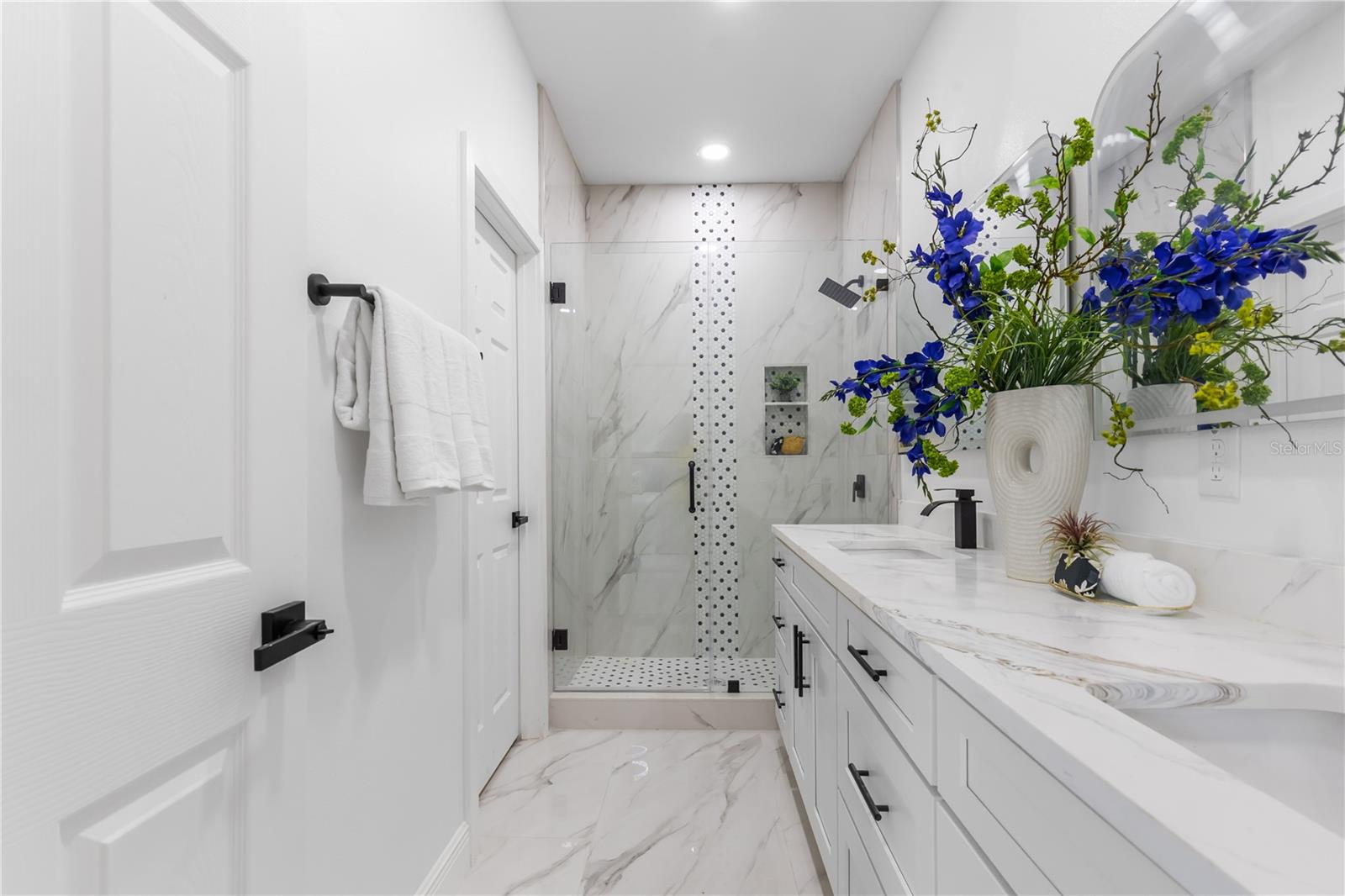 8314 N PADDOCK AVE — photo 31