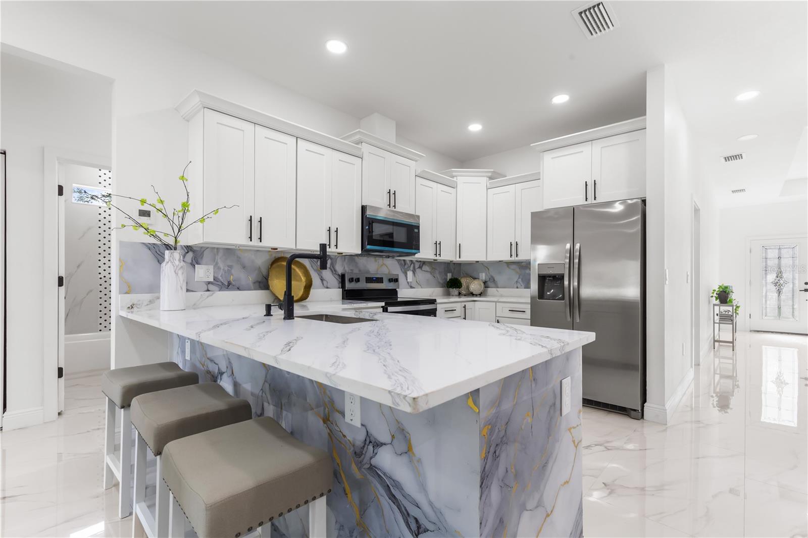 8314 N PADDOCK AVE — photo 15