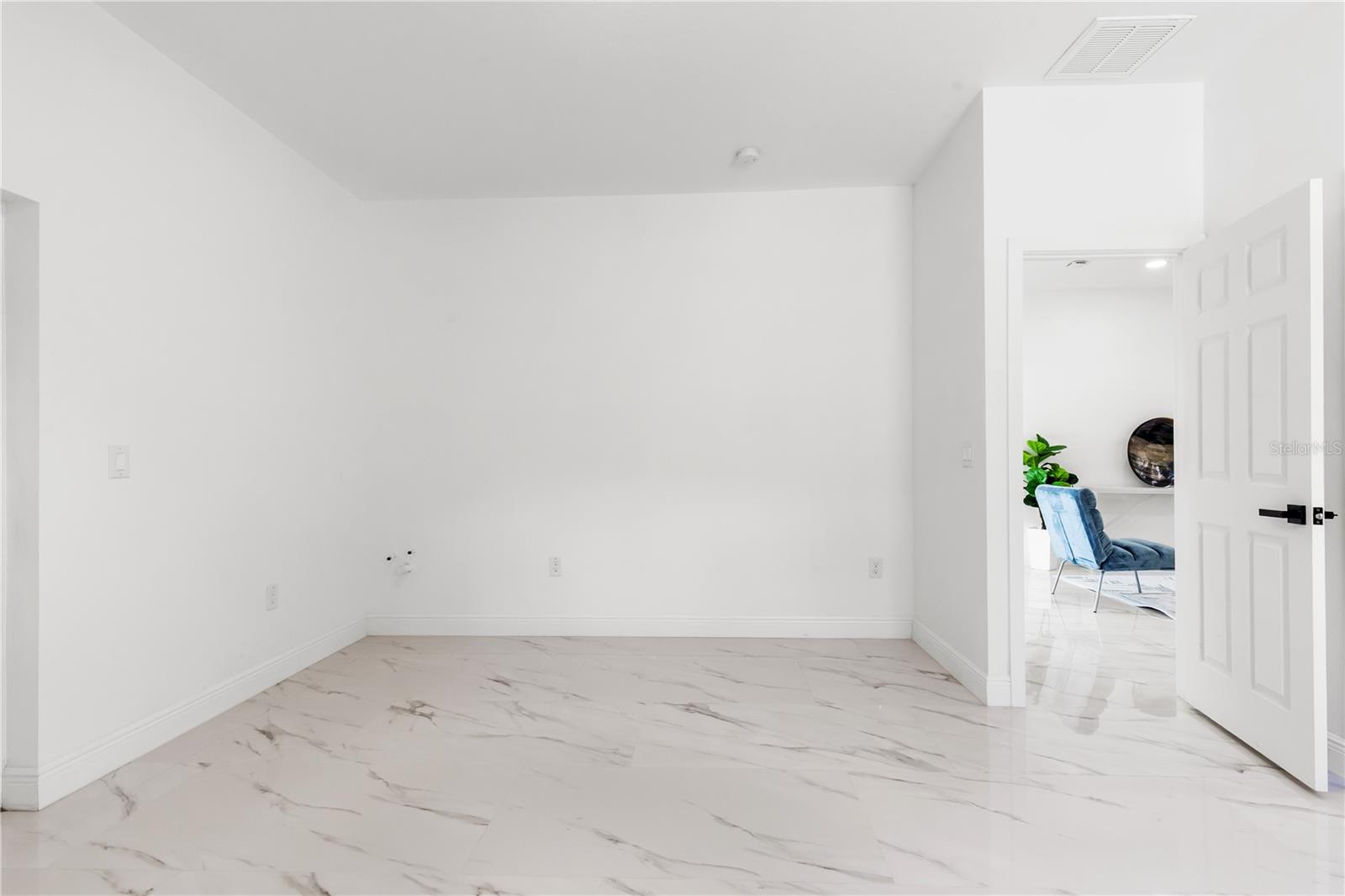 8314 N PADDOCK AVE — photo 29
