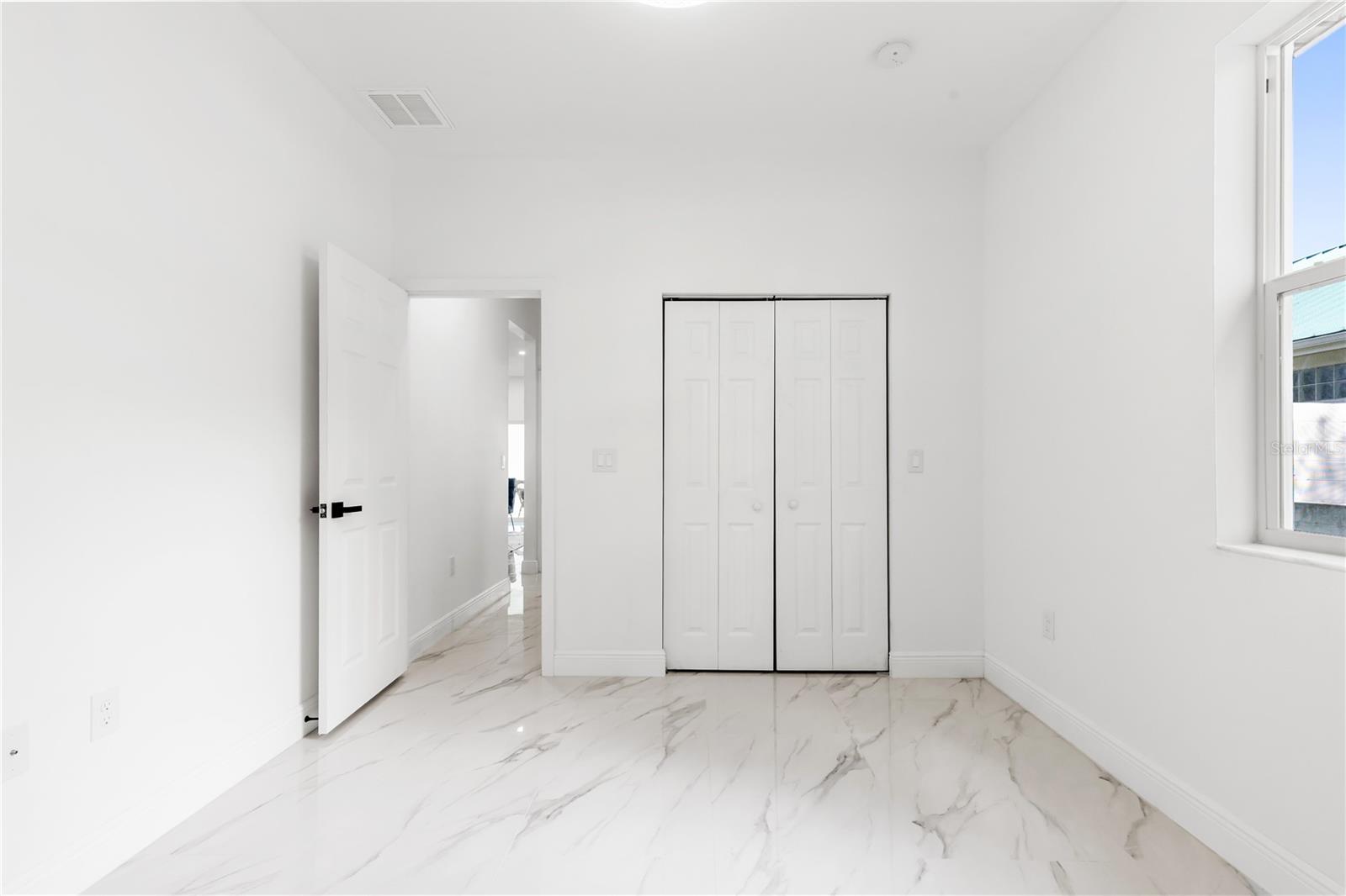 8314 N PADDOCK AVE — photo 27