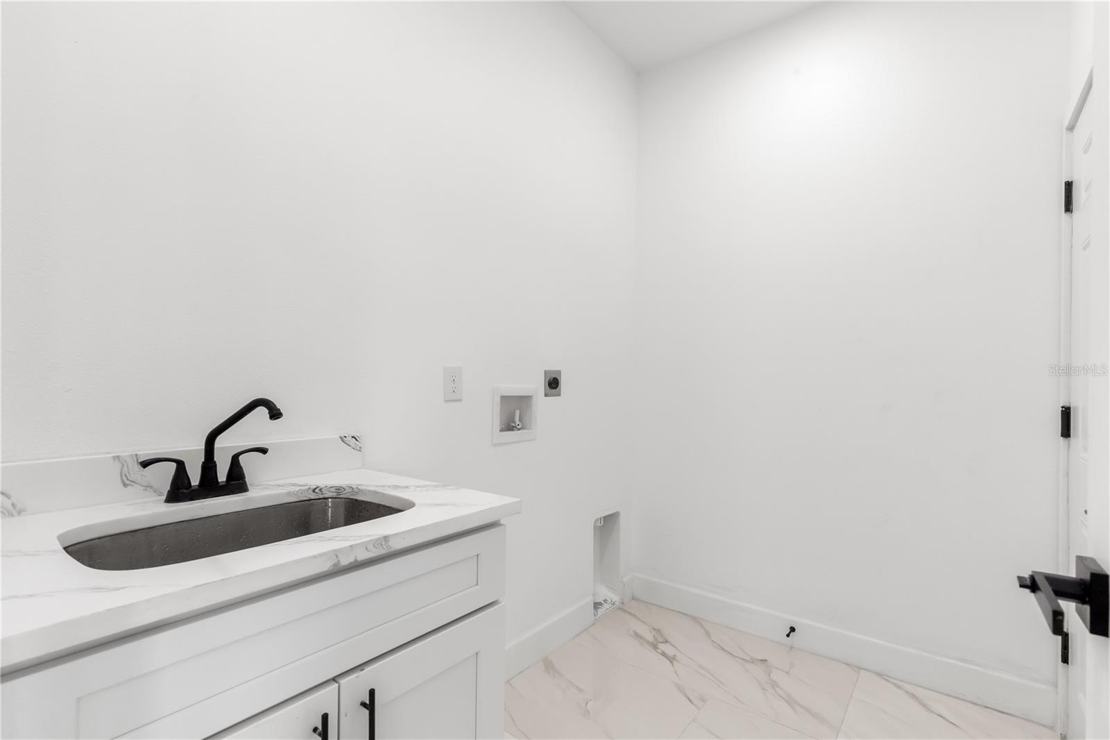8314 N PADDOCK AVE — photo 34