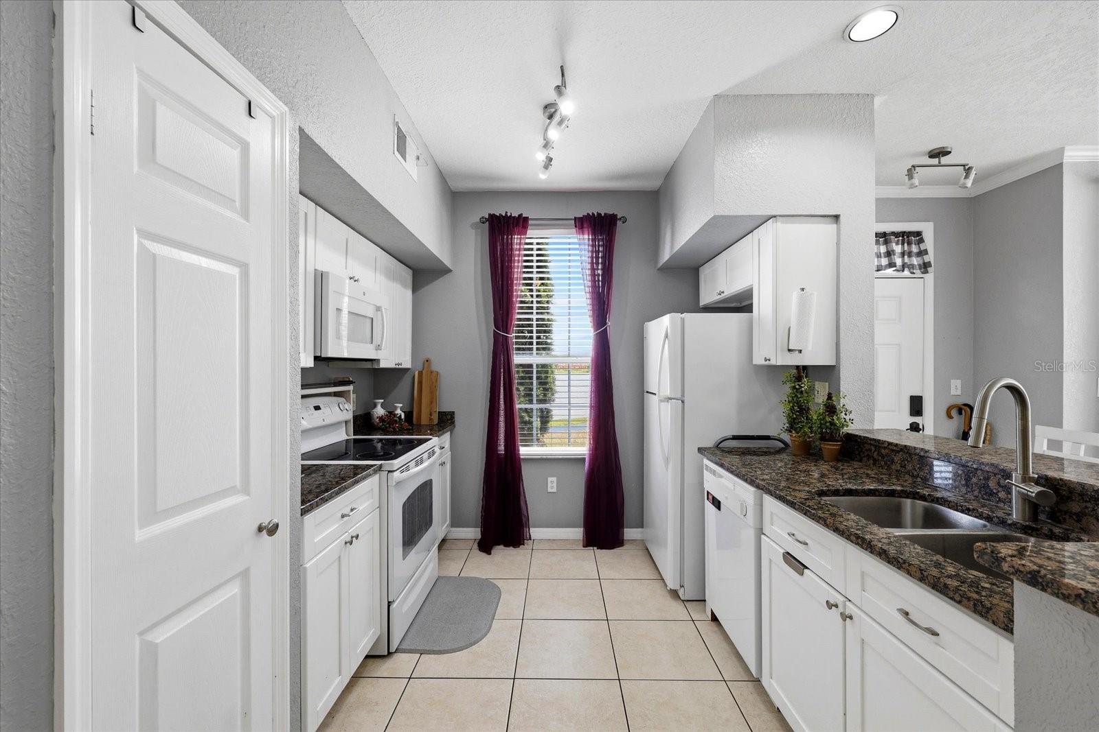 9256 LAKE CHASE ISLAND WAY — photo 14