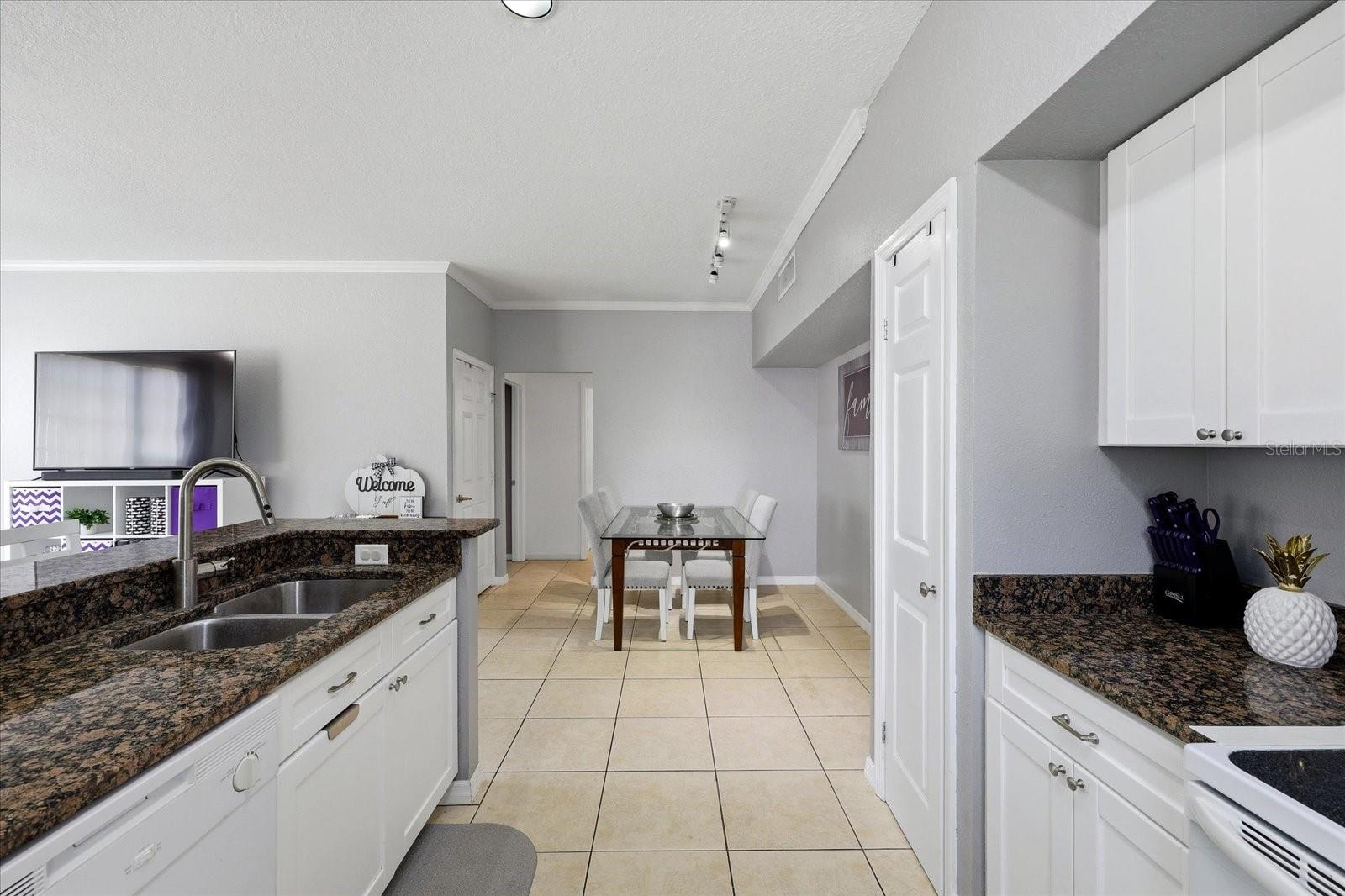9256 LAKE CHASE ISLAND WAY — photo 15