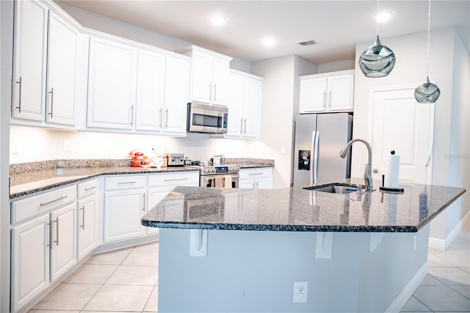 10452 LAGUNA PLAINS DR — photo 14