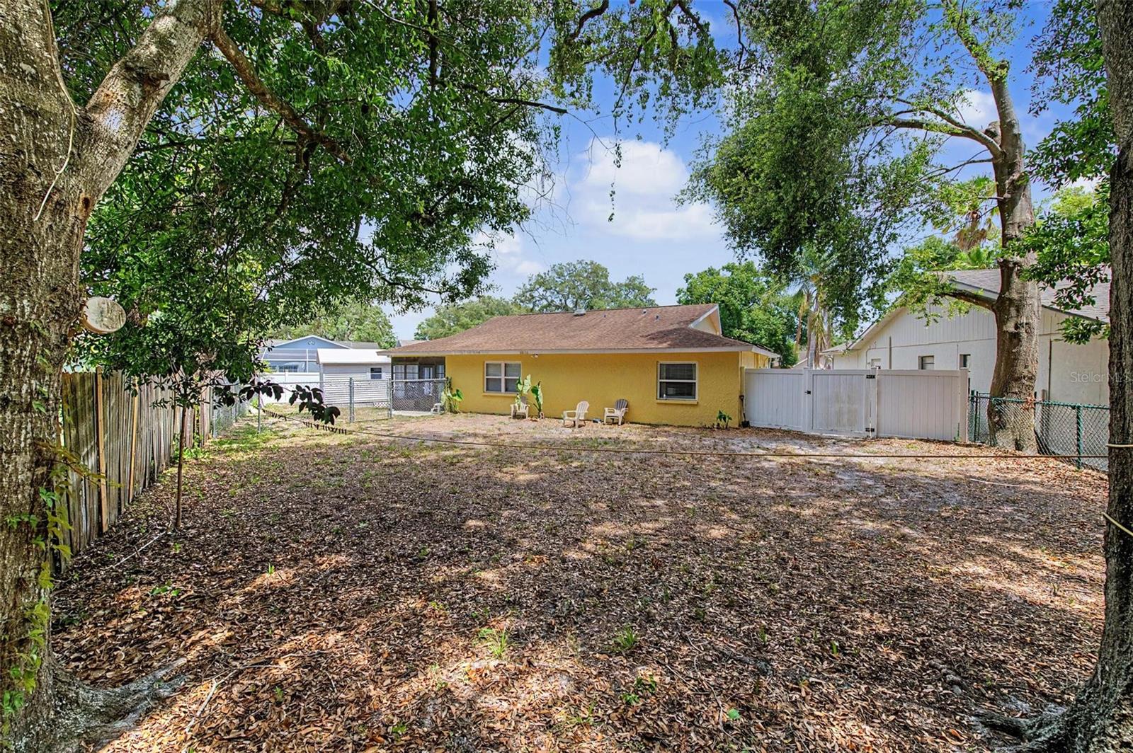 6325 SE SARAH LN — photo 29