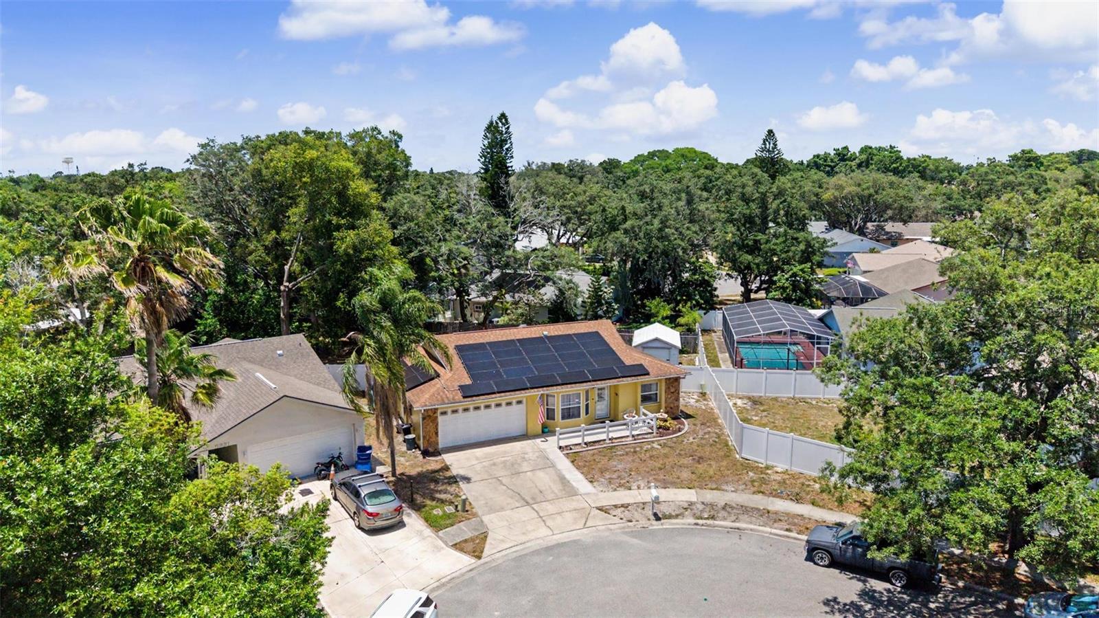 6325 SE SARAH LN — photo 3