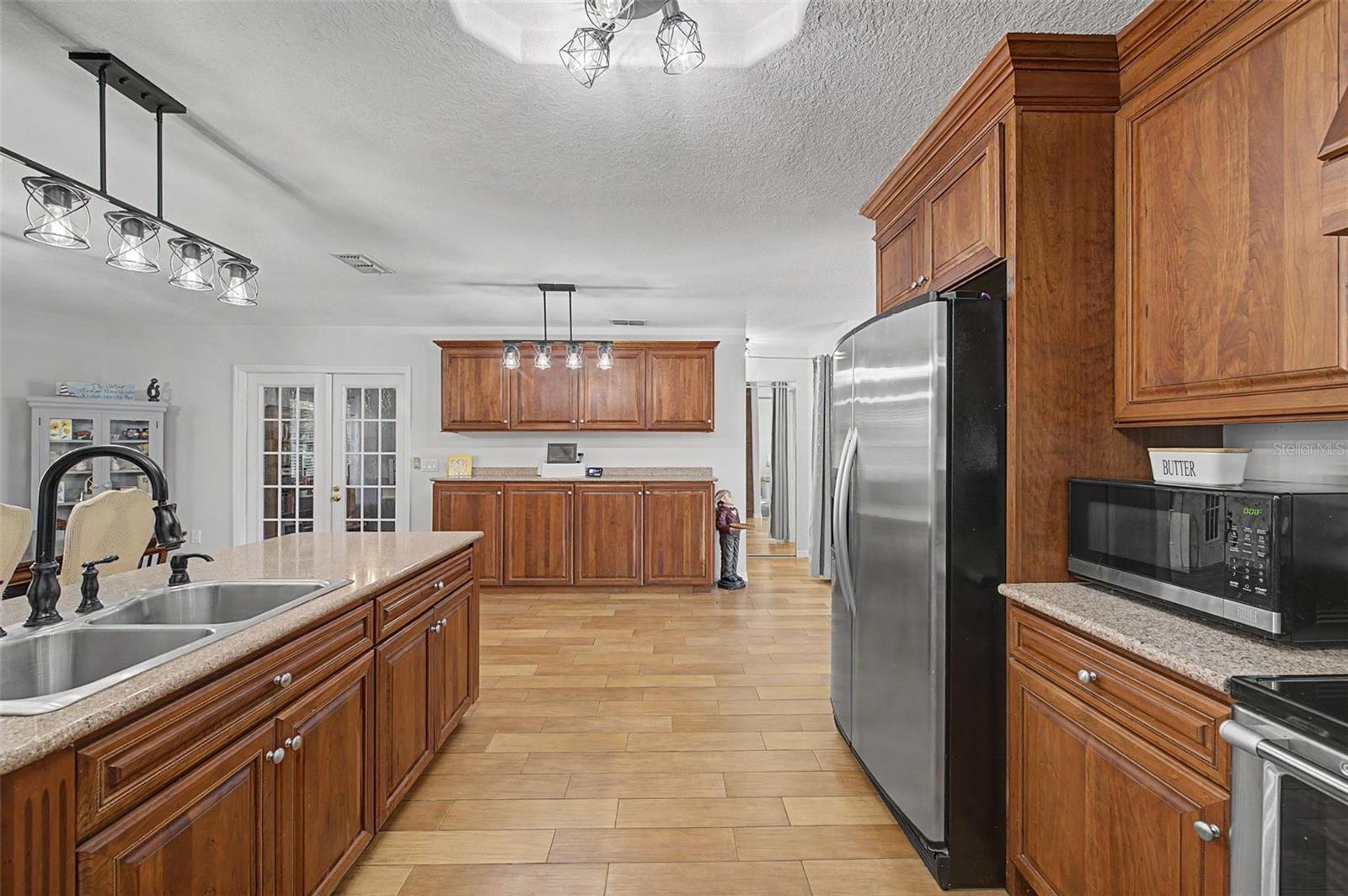 6325 SE SARAH LN — photo 18