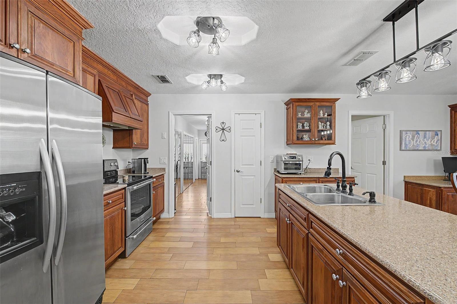 6325 SE SARAH LN — photo 12