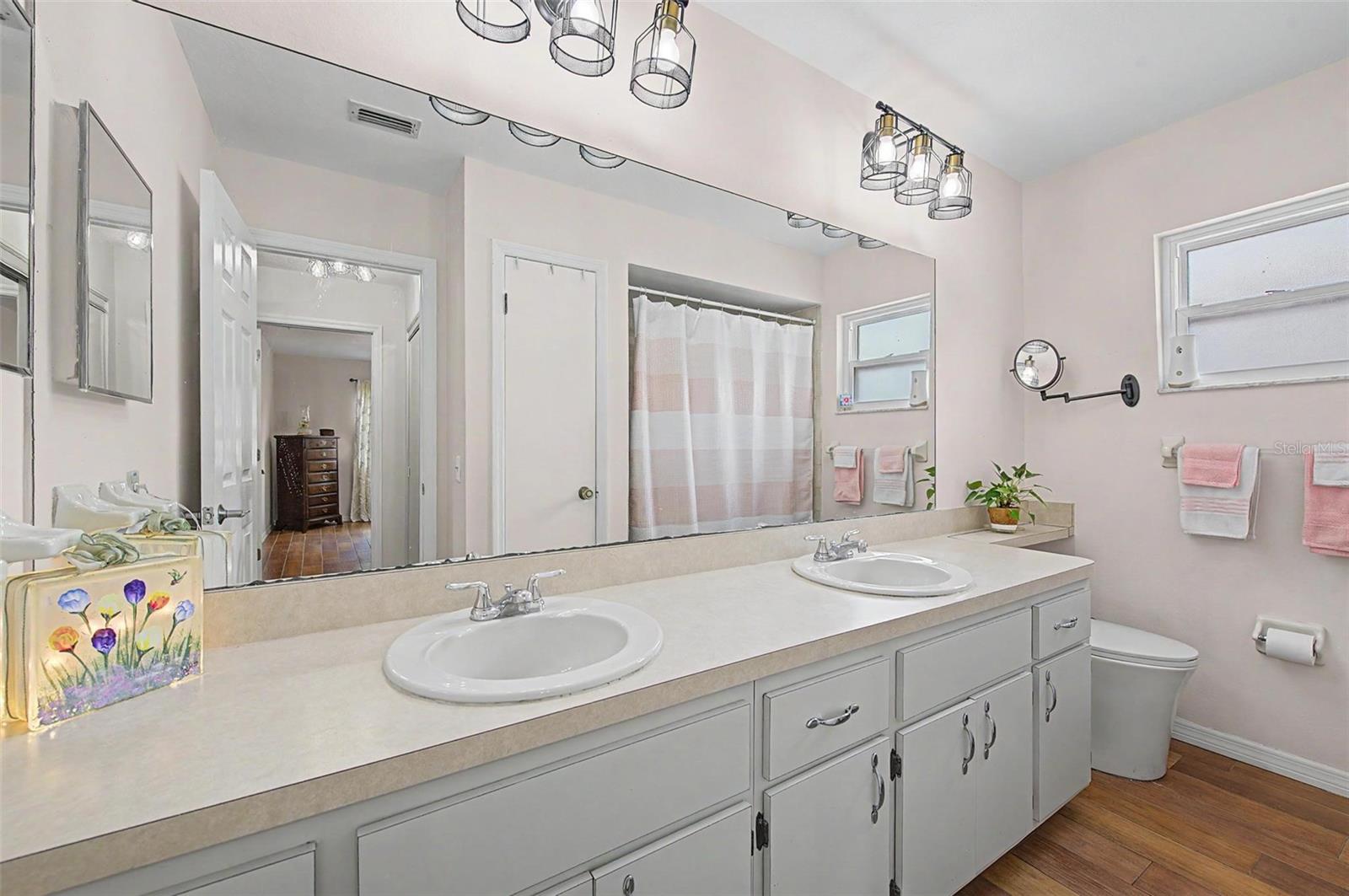 6325 SE SARAH LN — photo 21