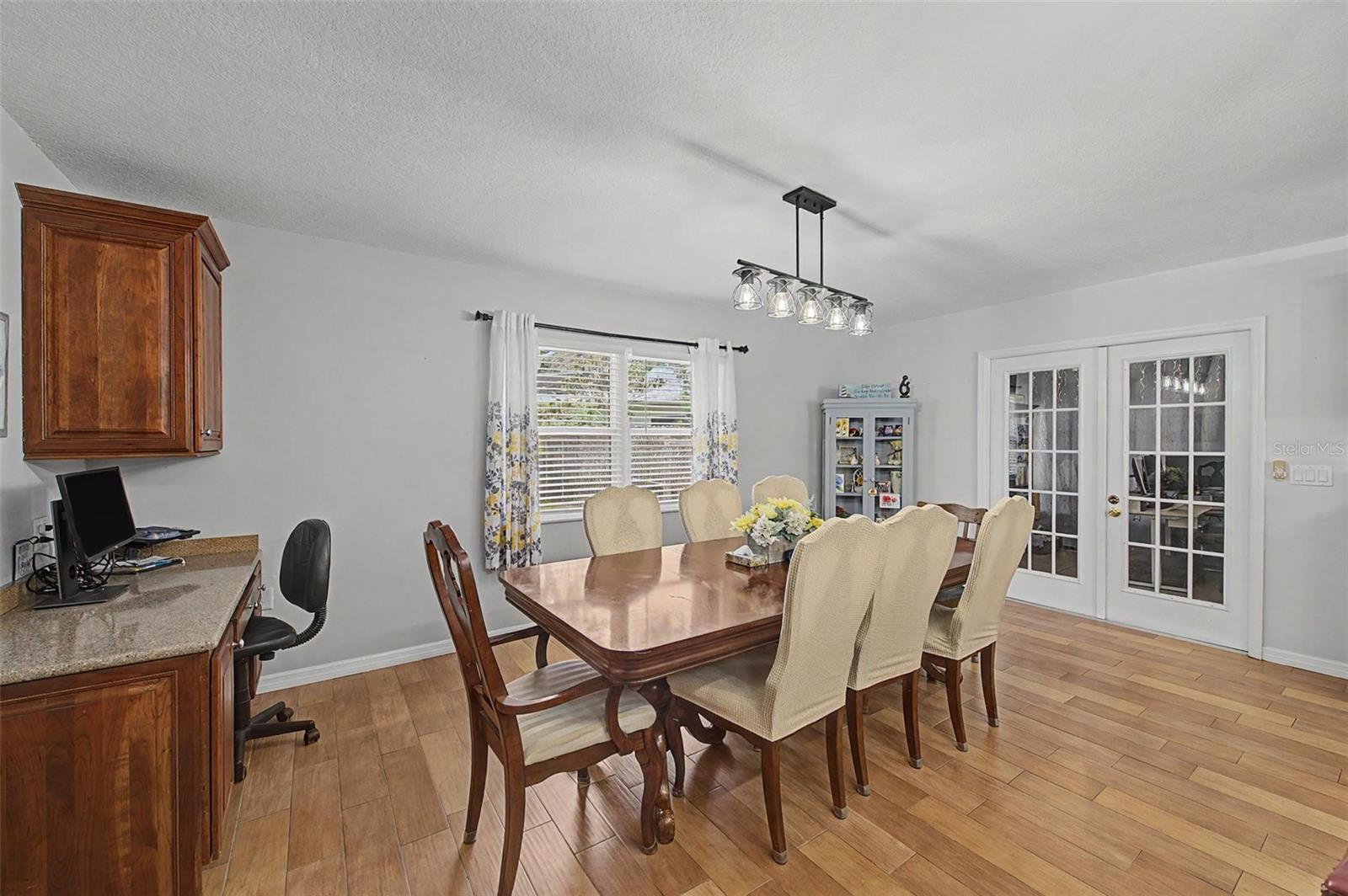 6325 SE SARAH LN — photo 14