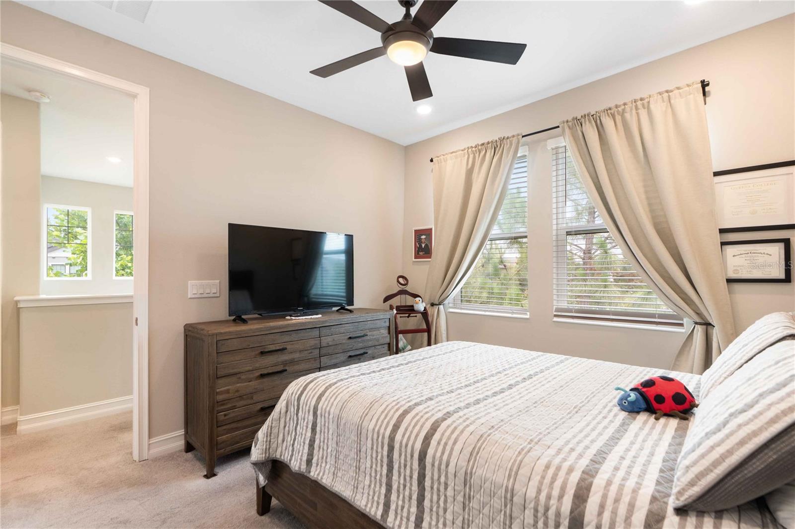 4833 SAN MARTINO DR — photo 26