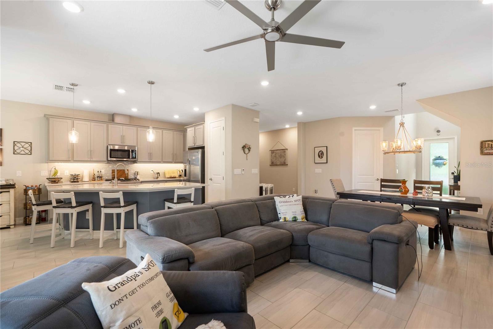 4833 SAN MARTINO DR — photo 9
