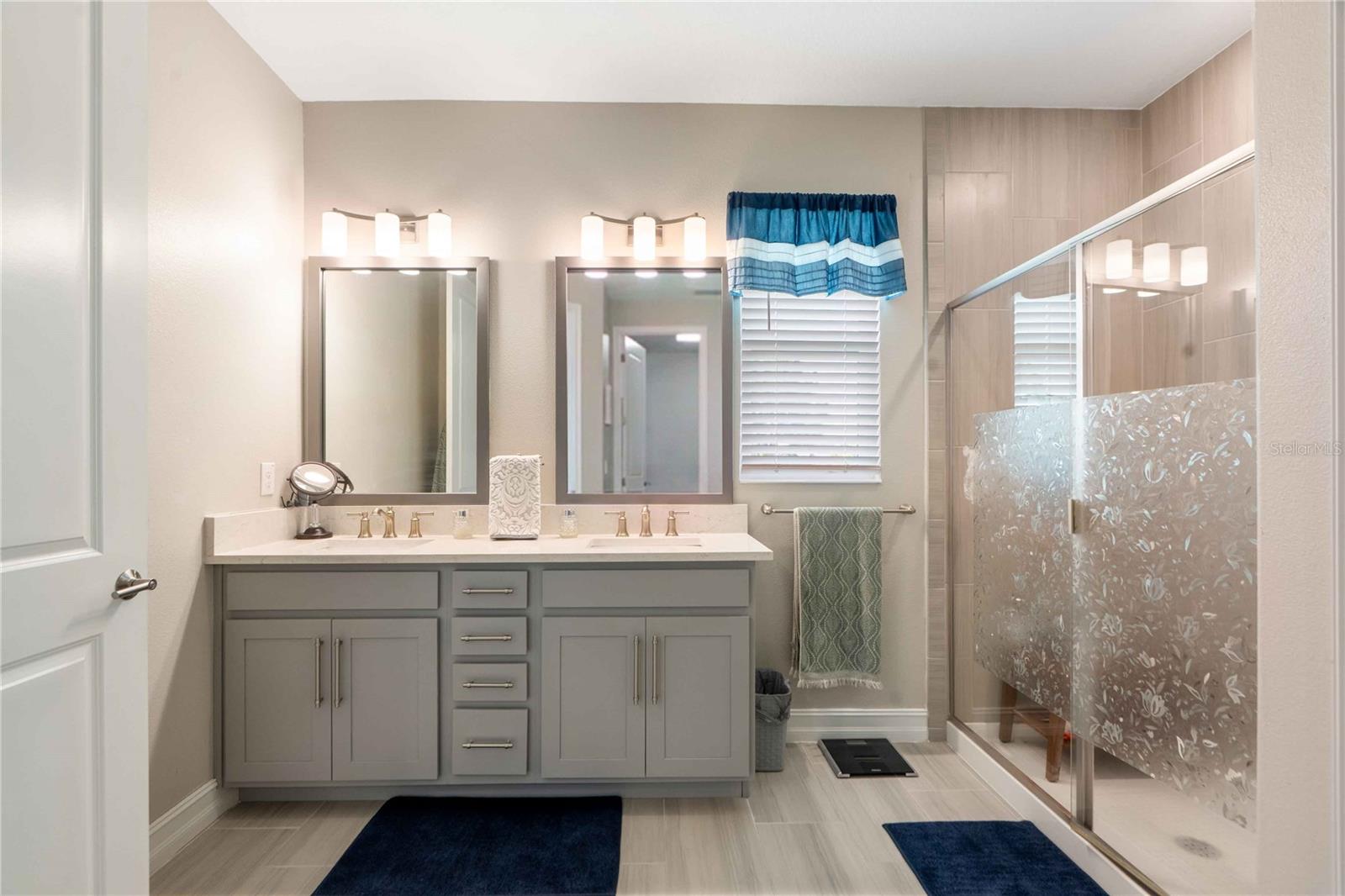 4833 SAN MARTINO DR — photo 23