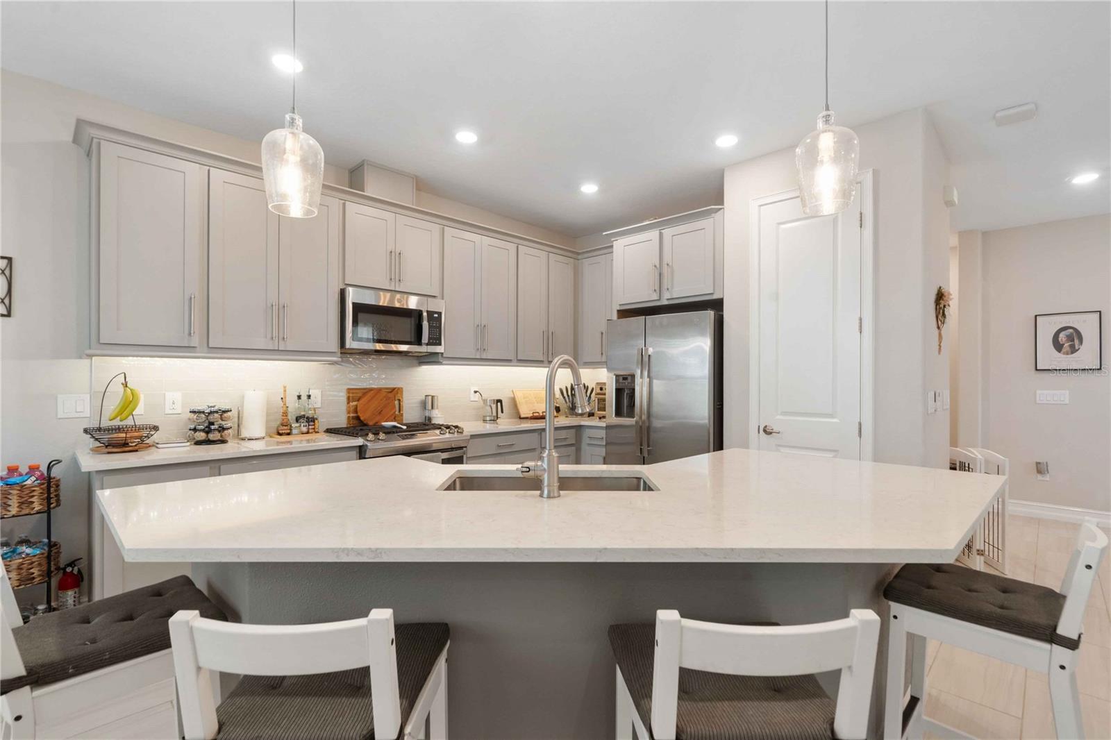4833 SAN MARTINO DR — photo 13
