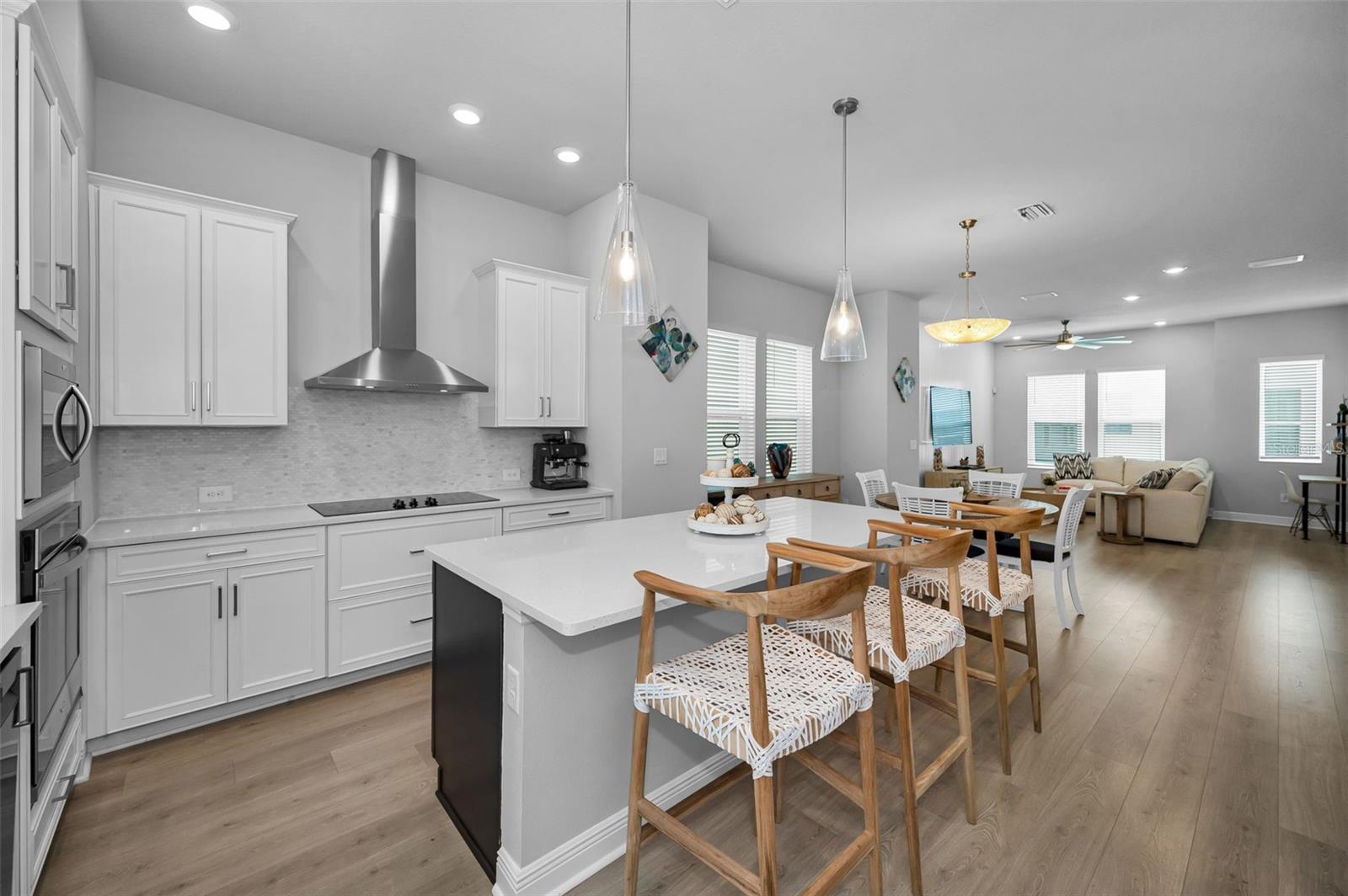 2458 MANGUM CT — photo 3