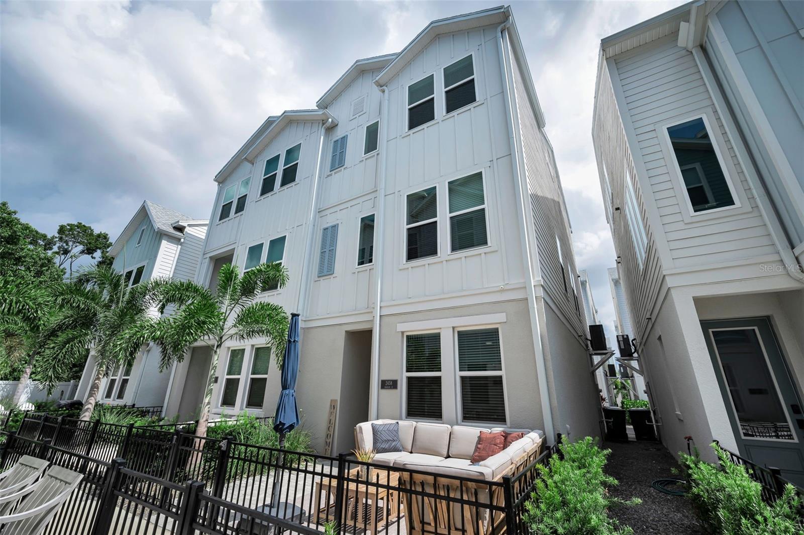 2458 MANGUM CT — photo 41