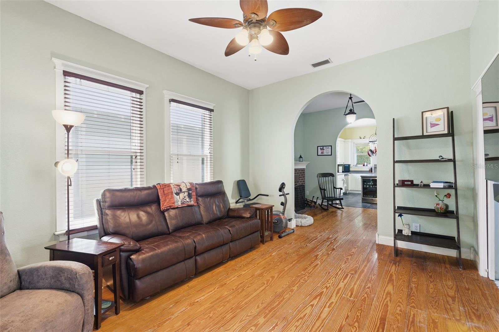 316 E FRANCES AVE — photo 6