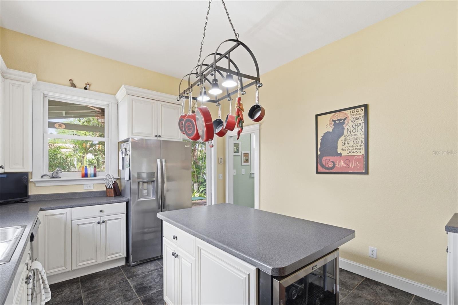316 E FRANCES AVE — photo 10