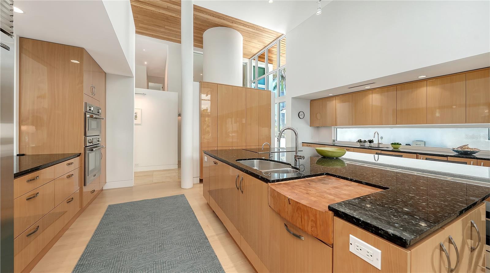 246 MORNINGSIDE DR — photo 28