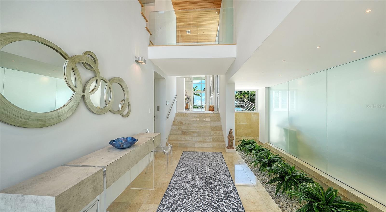 246 MORNINGSIDE DR — photo 4