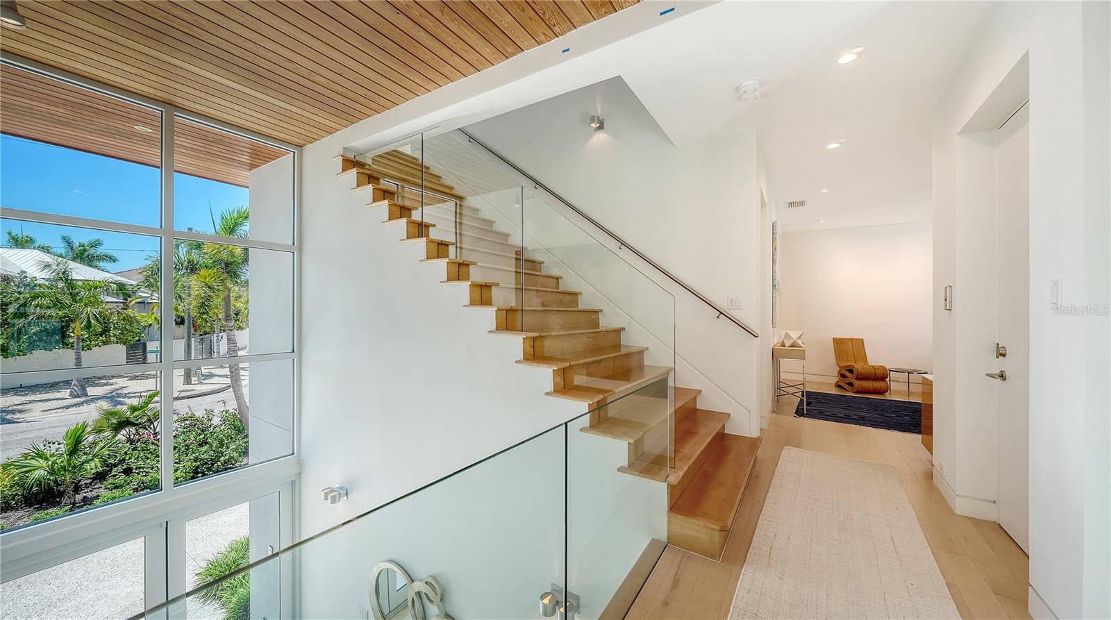246 MORNINGSIDE DR — photo 42