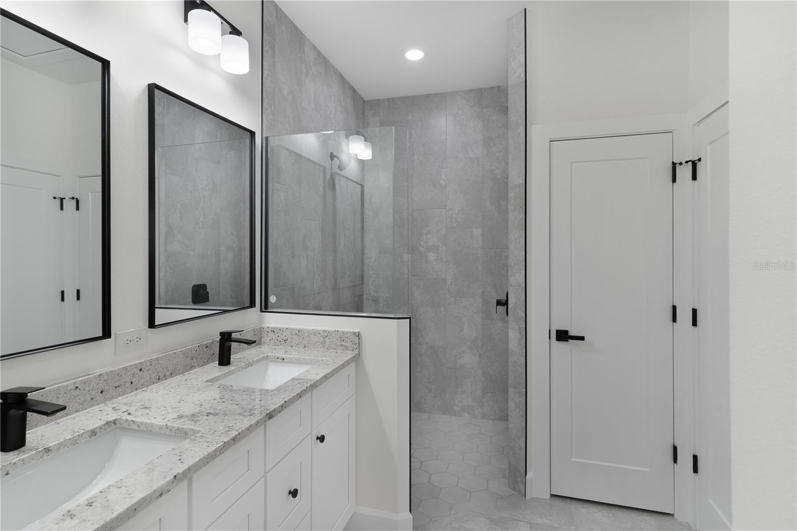 923 CUMBERLAND RD — photo 14