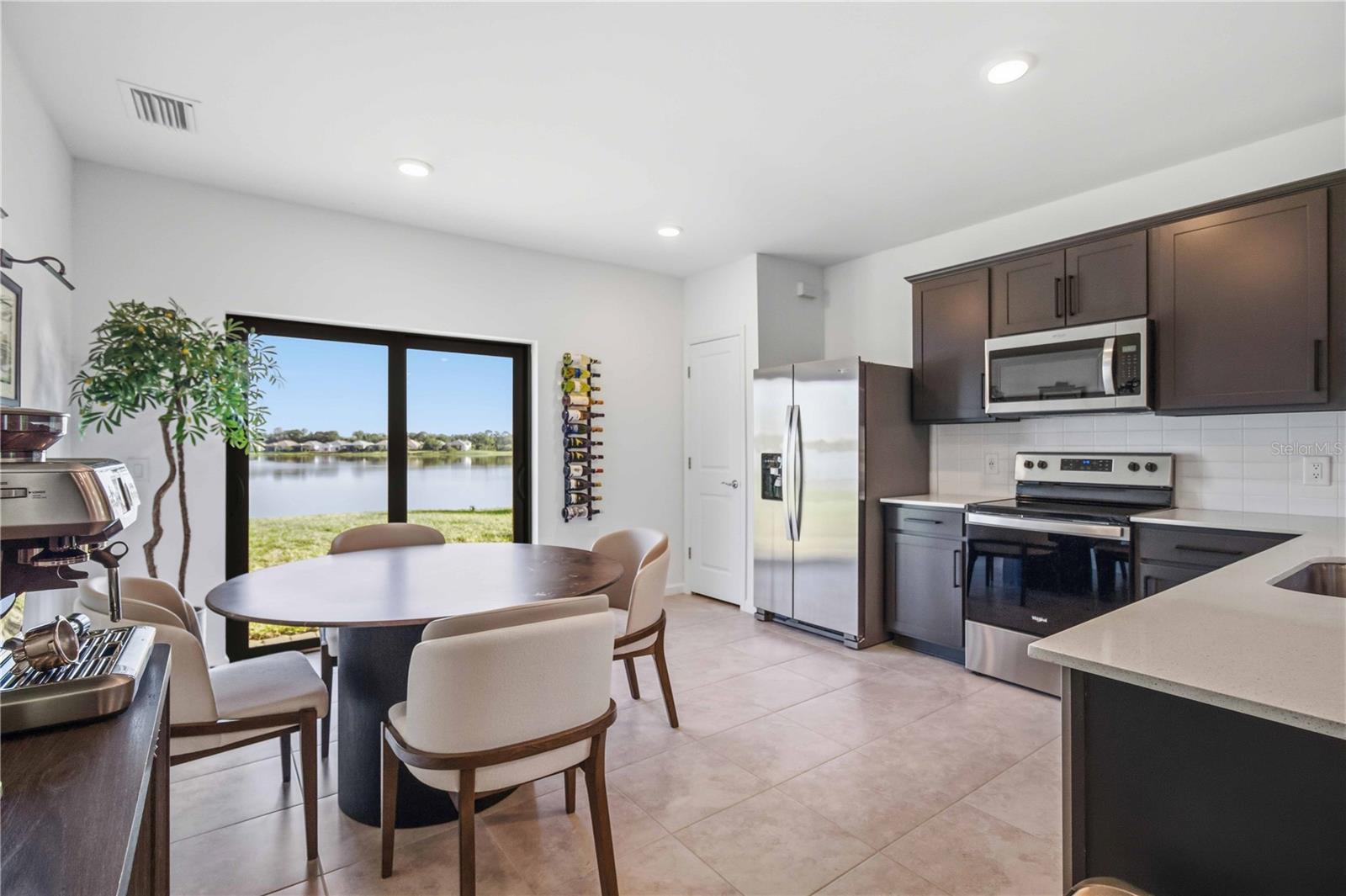 6548 SILVERSTAR DR — photo 9